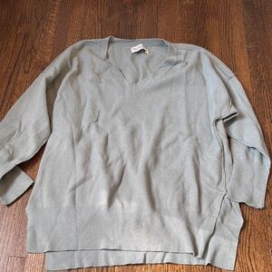 Abercrombie V-Neck Sweater in Olive Green